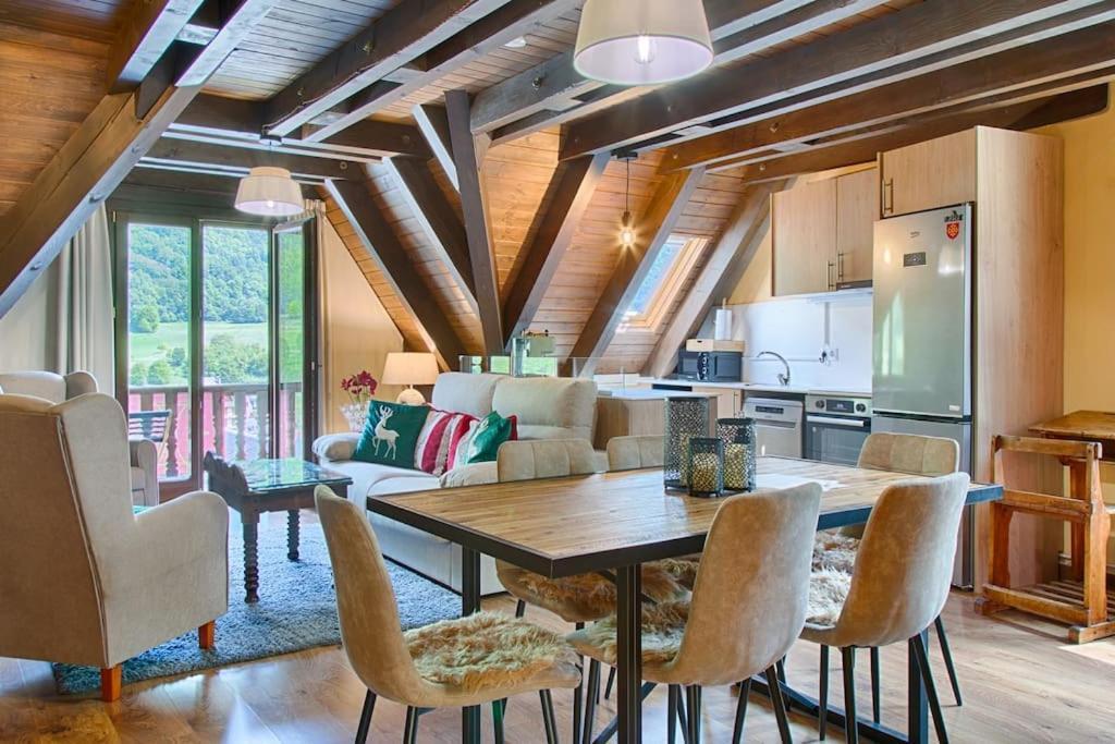 Saplan Real Estate Casa Izadi Διαμέρισμα Bossost Εξωτερικό φωτογραφία